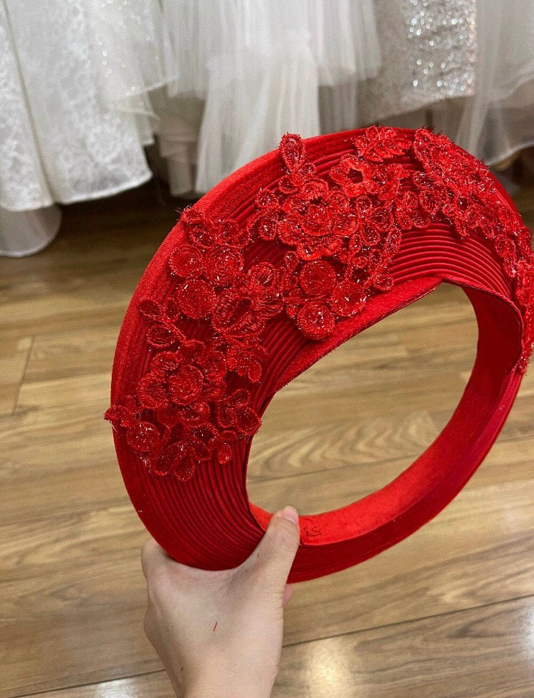Red headpiece for Vietnamese ao dai