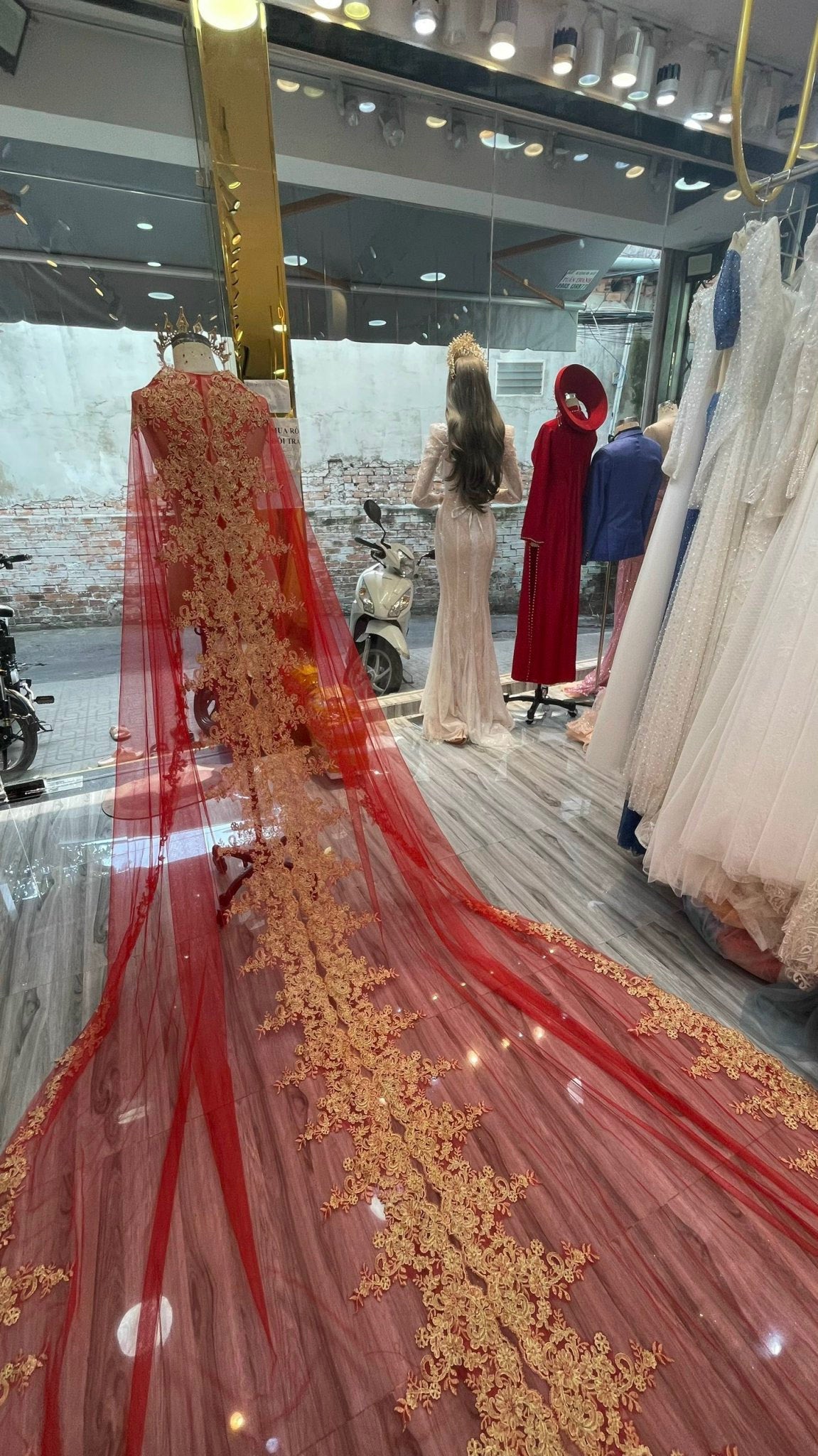 Ao dai bridal cape