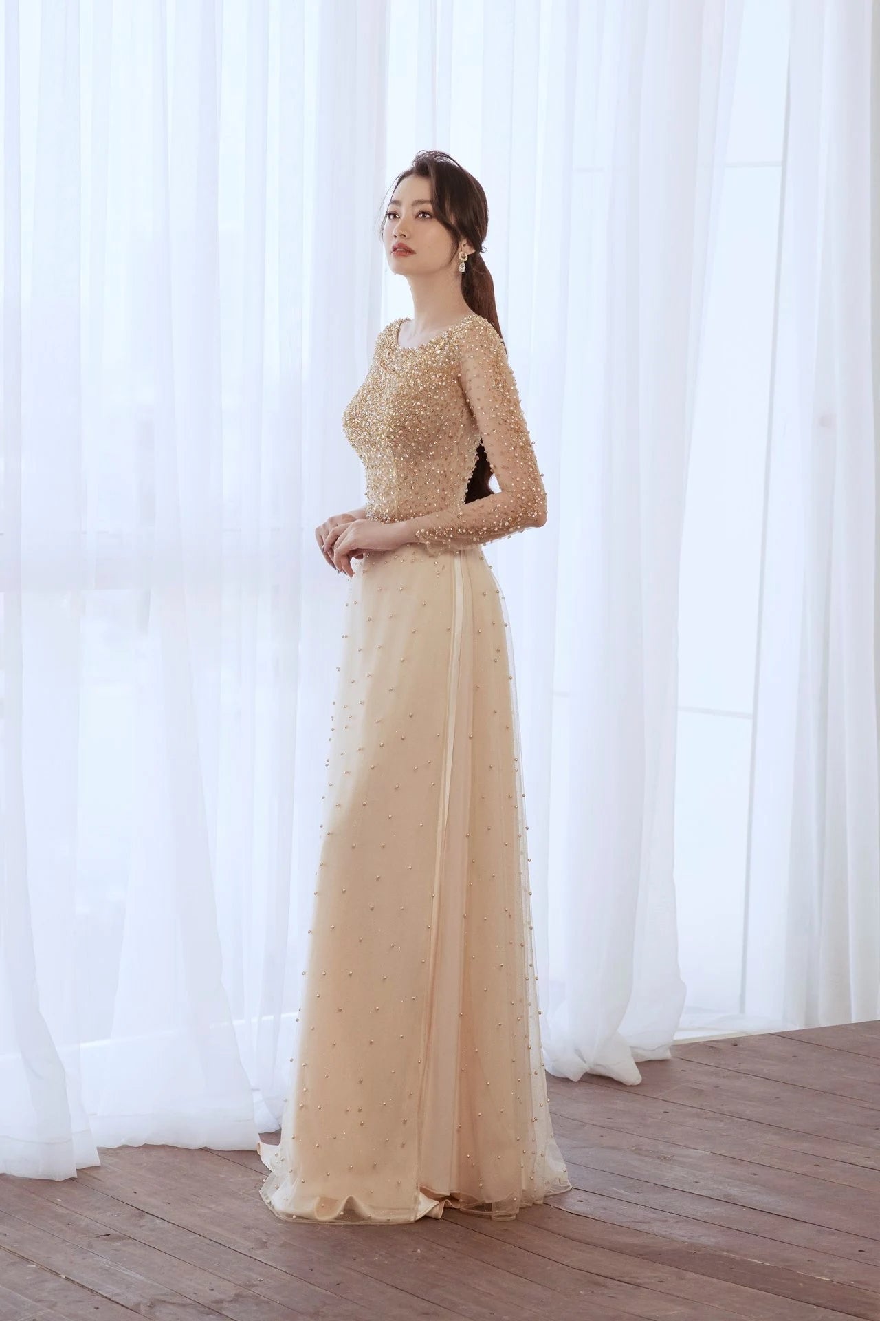 Female ao dai #16
