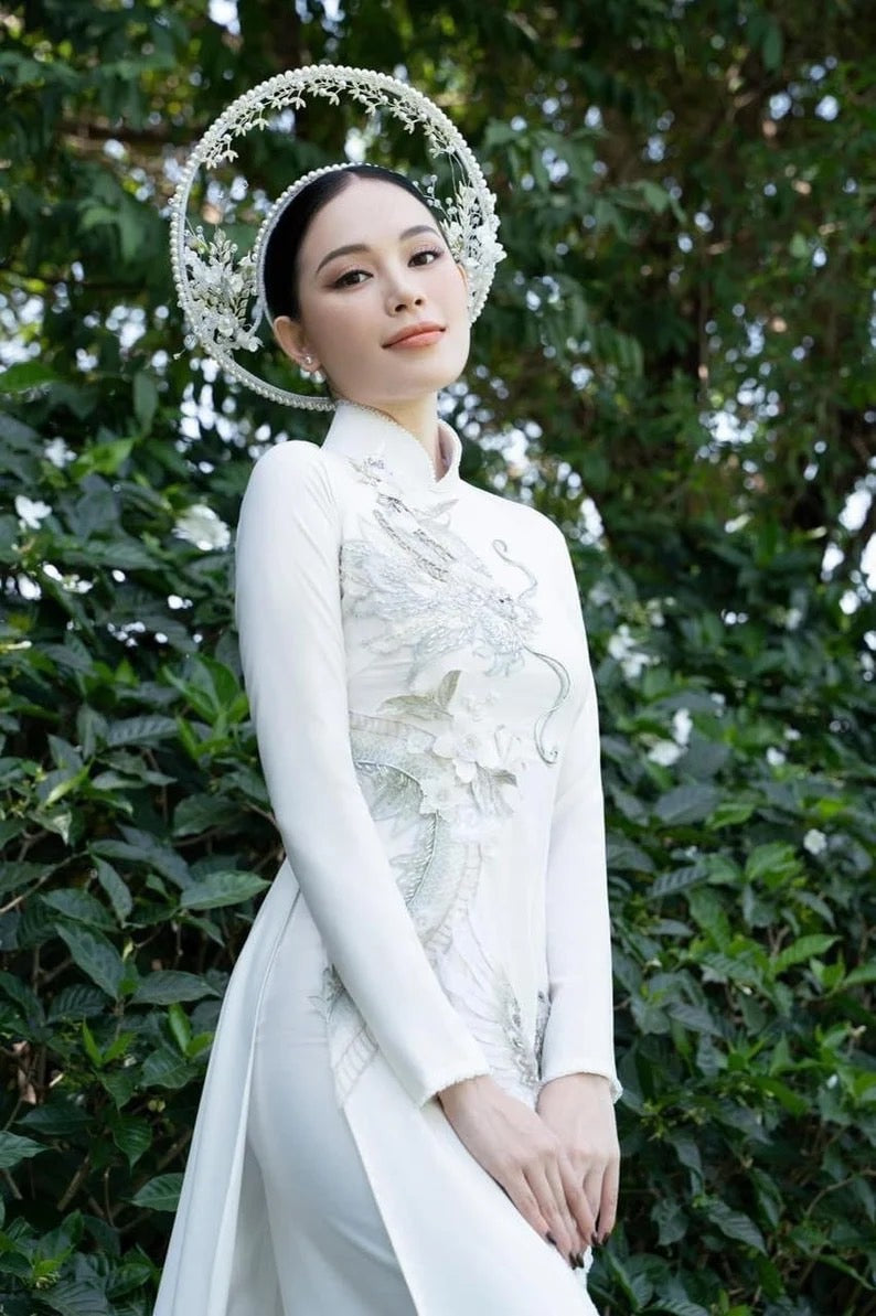 Female ao dai #2