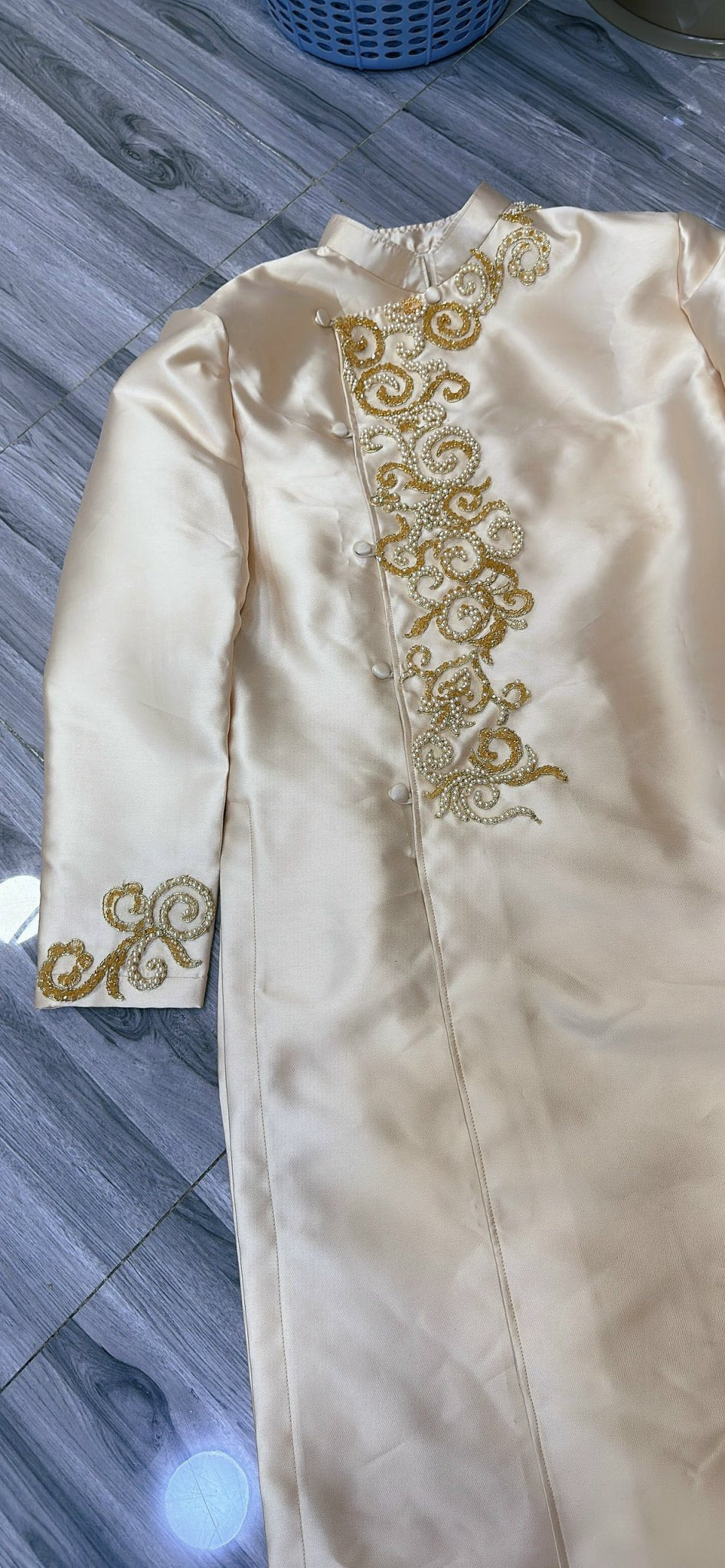 Men's ao dai in gold