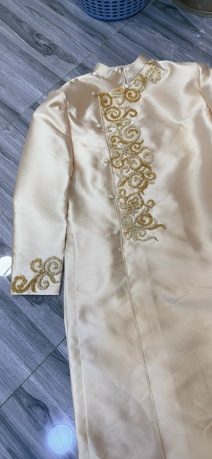 Men's ao dai in gold